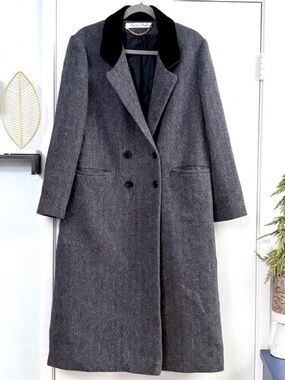 Central Park Double-Breasted Gray Wool Pea Coat with Black Velvet Collar Sz 12
